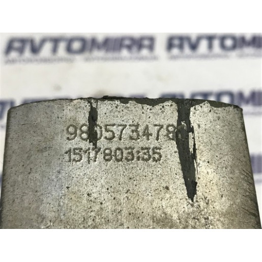 Кронштейн / опора двигателя задняя Peugeot 308 1.6BlueHDI 2013-2021 9805734780